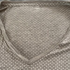 GapBody Gray Polka Dot V-Neck Top